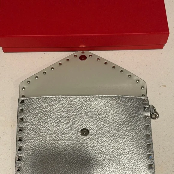 Valentino Silver Rockstud Envelope Clutch Wristlet - Picture 3 of 5